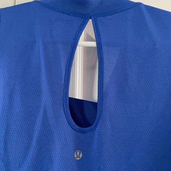 Lululemon tank top 🔥🔥🔥 - Picture 4 of 4